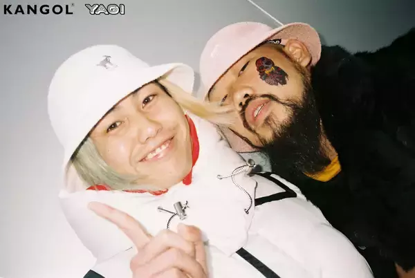 KANGOLがオカモトレイジ率いる「YAGI EXHIBITION」とコラボ｜YAGIを配したオリジナルハット発売