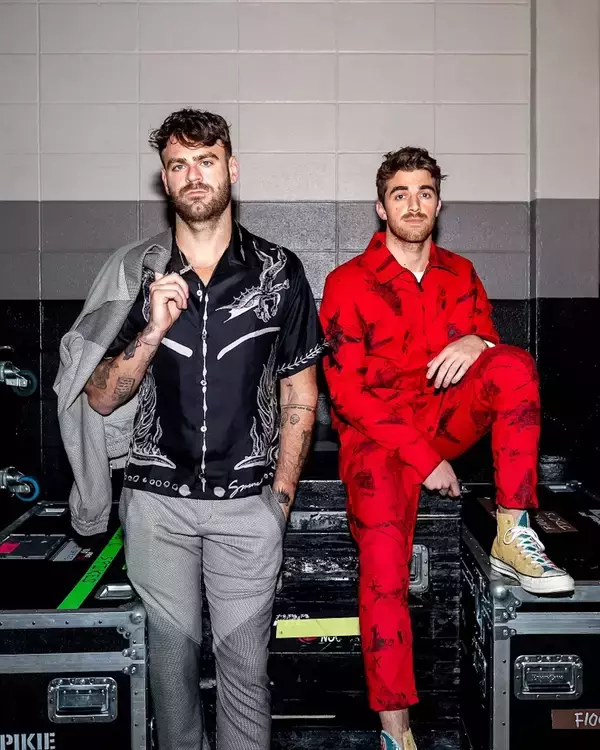 「最も稼ぐDJとしてThe Chainsmokersが世界の中心に君臨するワケ」の画像