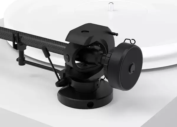 「Pro-Jectからフルハンドメイドのアナログターンテーブル『X2』が登場！ミニマルデザインの3色展開」の画像