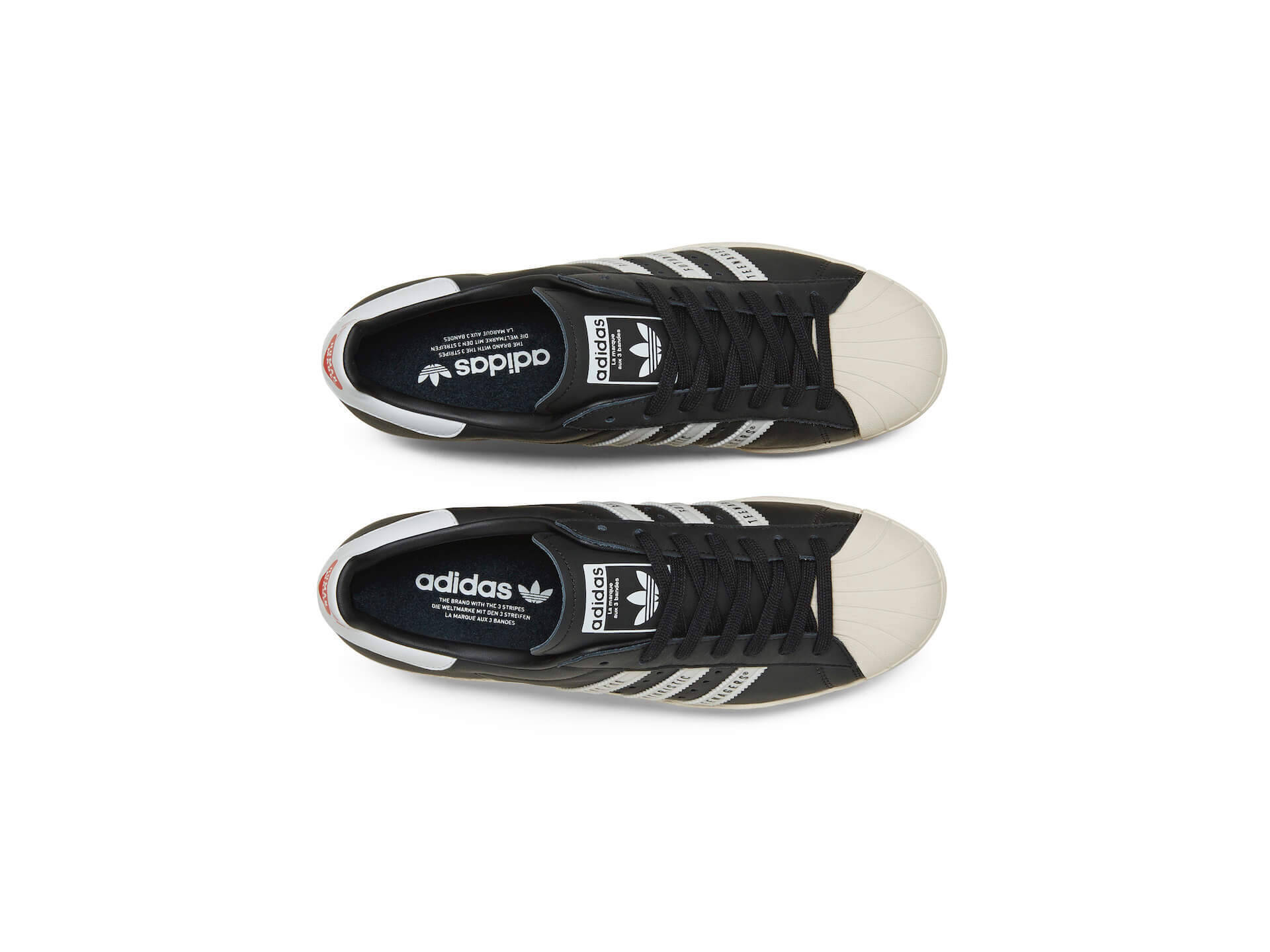adidas OriginalsとNIGOがコラボ！ハートロゴがあしらわれた 
