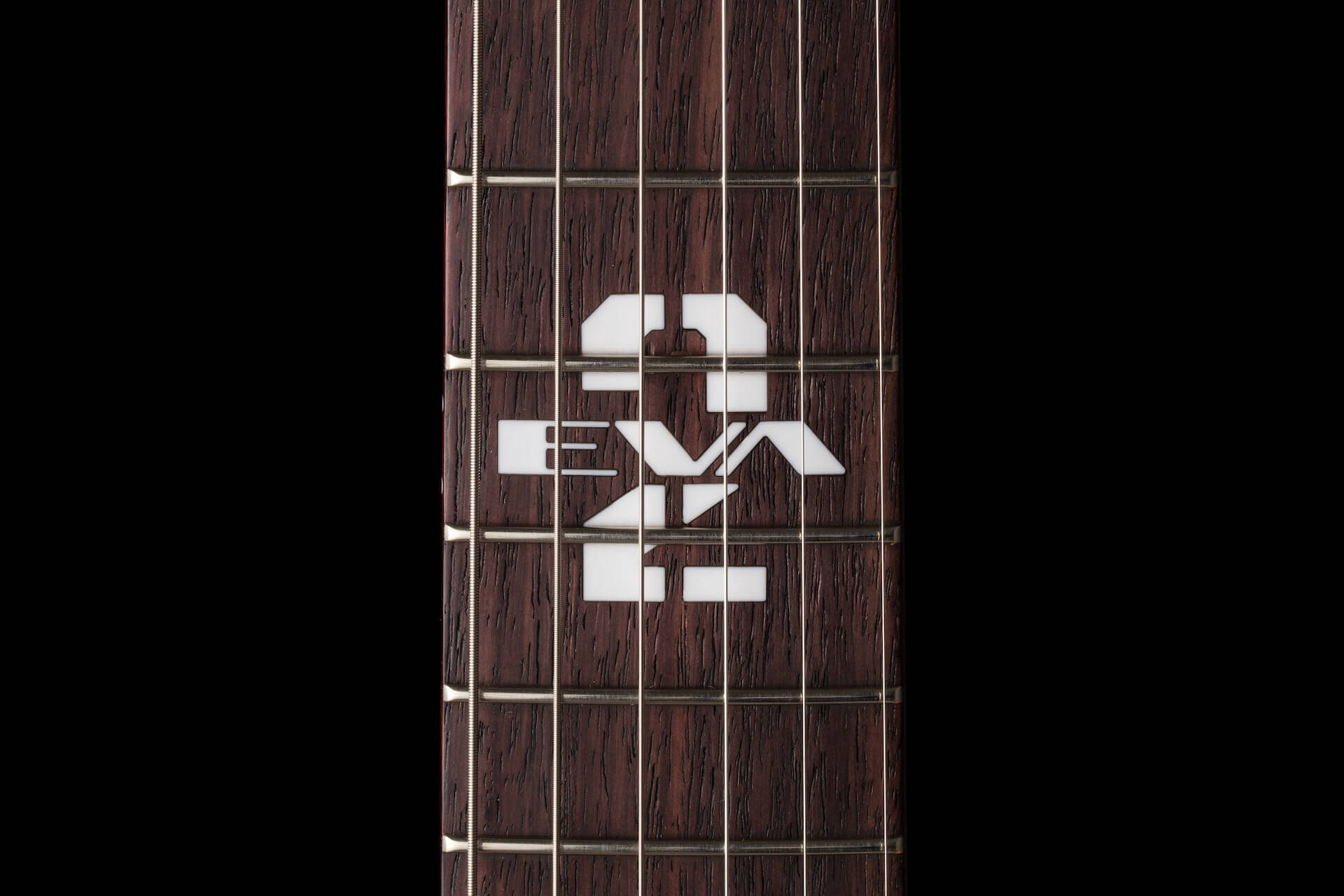 『シン・エヴァンゲリオン劇場版』アスカがエレキギターに！フェンダー特製TELECASTER（R）が年内数量限定生産で登場