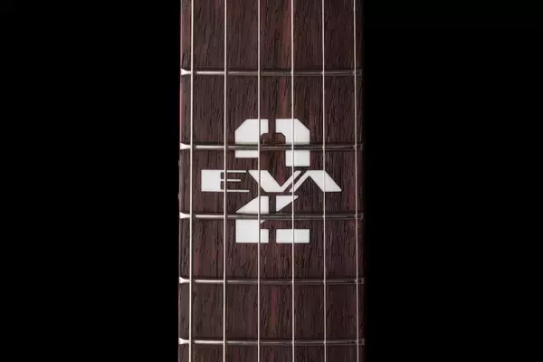 「『シン・エヴァンゲリオン劇場版』アスカがエレキギターに！フェンダー特製TELECASTER（R）が年内数量限定生産で登場」の画像