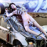 「ARCAがBjörk、Rosalia、SOPHIEら参加のニューアルバム『KiCk i』リリースを発表｜最新シングル“Time”のMVが公開」の画像6