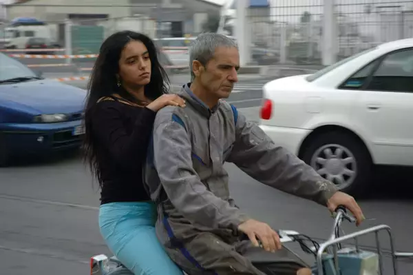 「『0.5ミリ』や『ゴールデンスランバー』などの名作映画137本が見放題に｜映画配給会社支援プロジェクト第2弾が配信開始」の画像