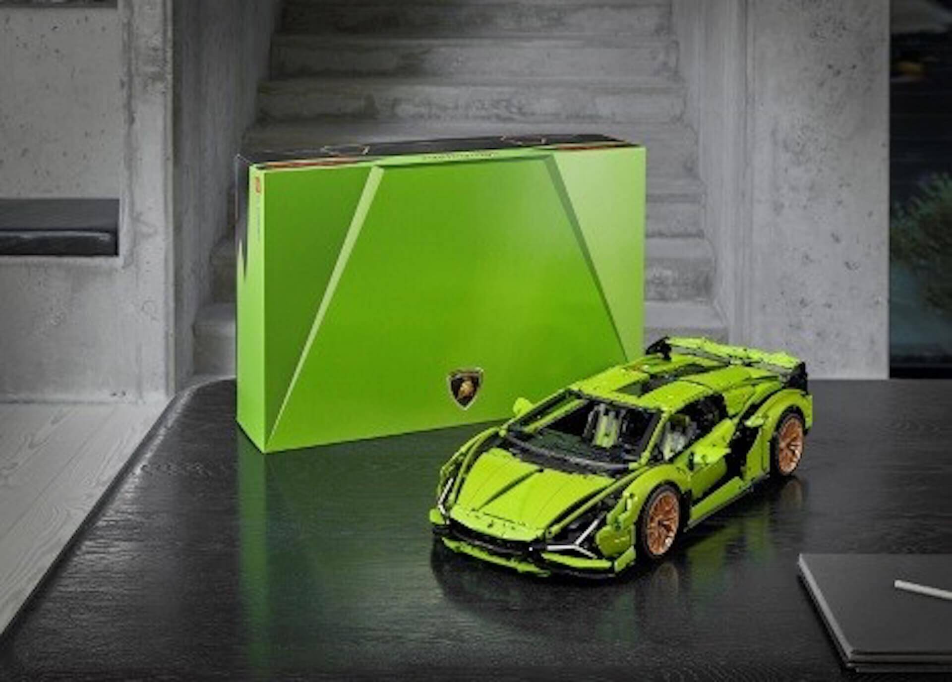 1／8スケールの『レゴ（R）テクニック ランボルギーニ シアンFKP 37』が登場！エンジン、ホイール、車内まで忠実に再現