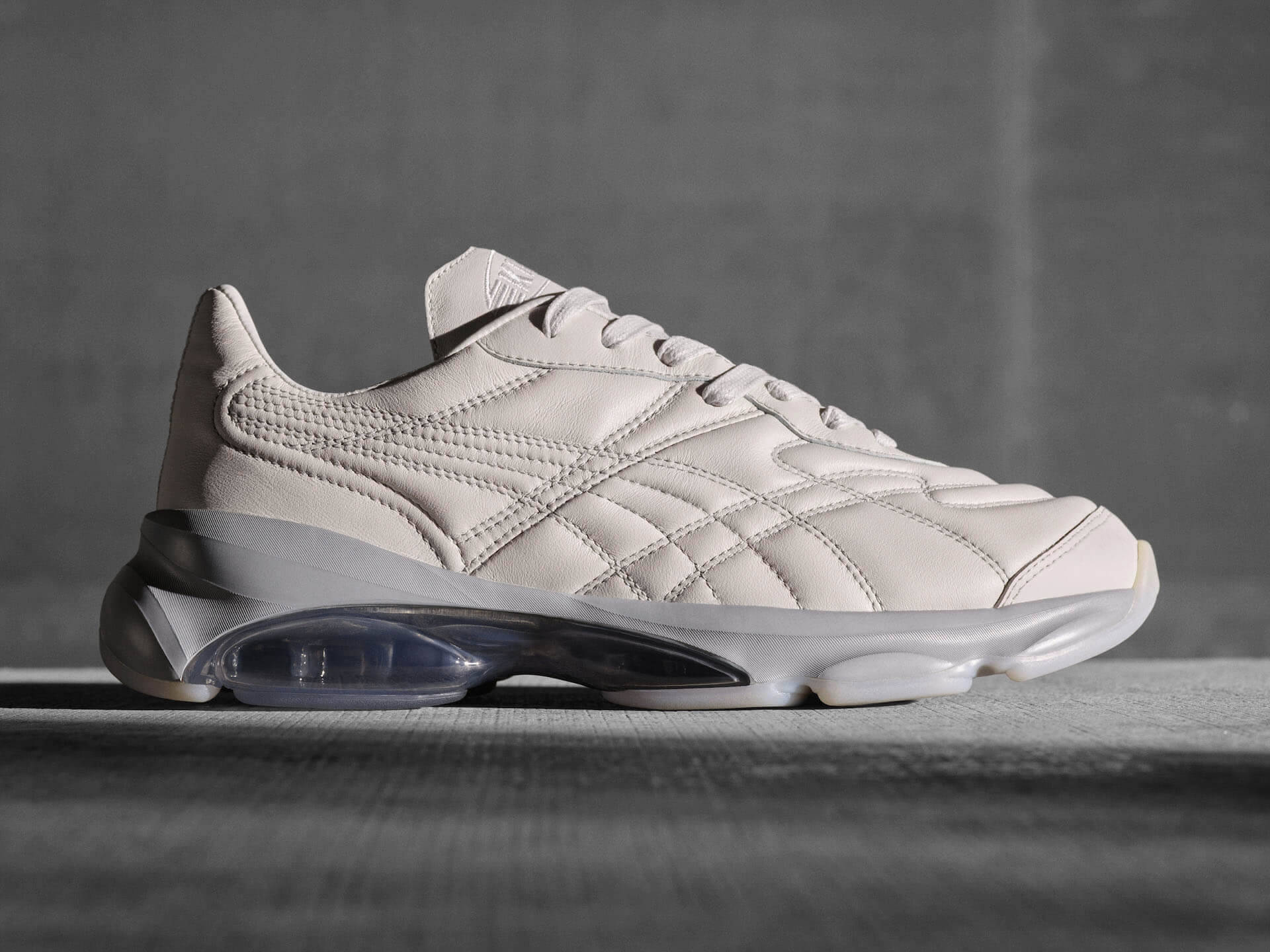 PUMAの名スパイク「KING」を復刻したスニーカーも登場！BILLY WALSHとのコラボコレクションが発売