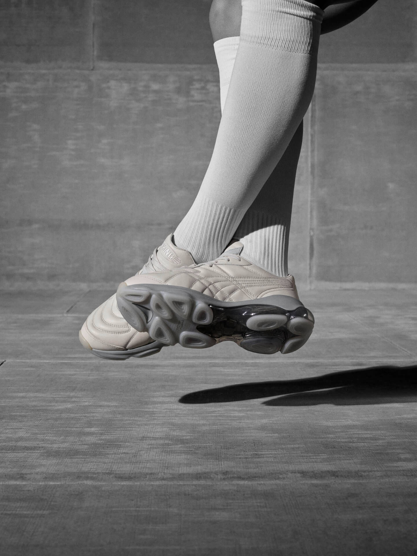 PUMAの名スパイク「KING」を復刻したスニーカーも登場！BILLY WALSHとのコラボコレクションが発売