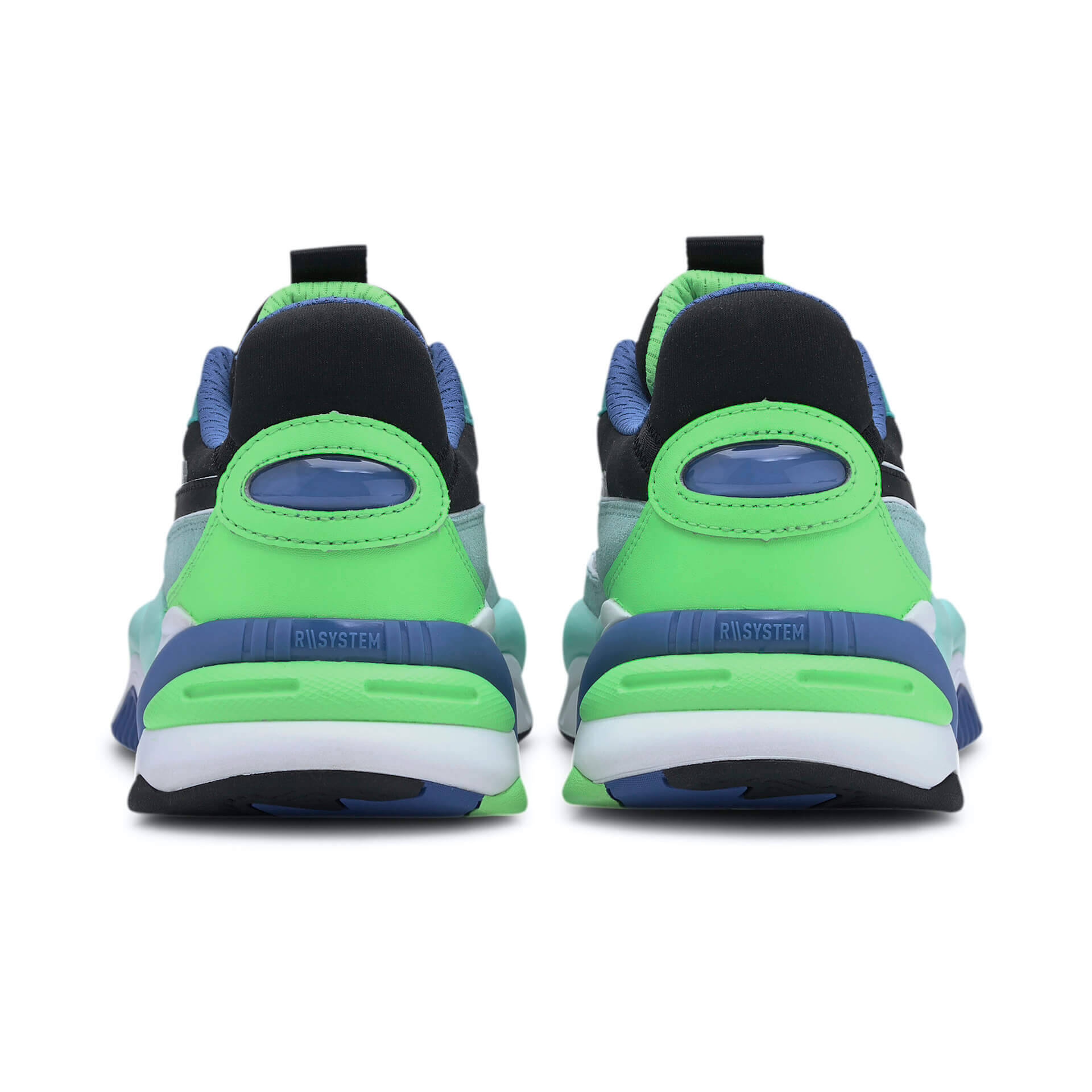 プーマ「RS」シリーズからインターネットに着想を得たスニーカーが登場！レトロなシルエットに未来的な要素をプラス