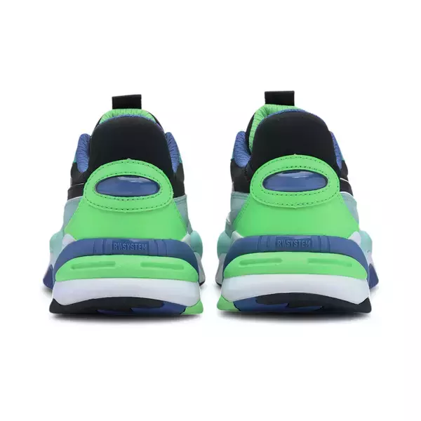 「プーマ「RS」シリーズからインターネットに着想を得たスニーカーが登場！レトロなシルエットに未来的な要素をプラス」の画像