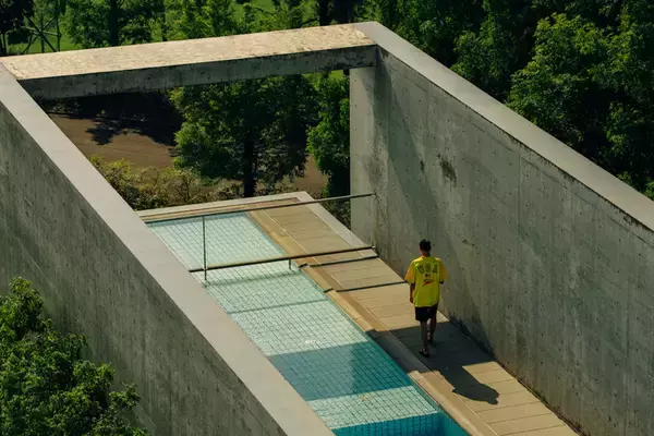 「スイムウェアブランド・SpeedoとBEAMSのコラボコレクション第2弾が登場｜ブランド史上初のカタカナ表記「スピード」に注目」の画像