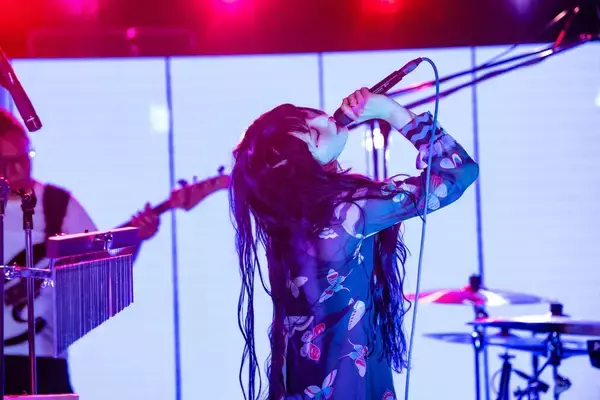 「DAOKO『anima』の世界観をテクノロジーで拡張！SUPER DOMMUNEでの最先端ARライブで見せた“新しい生活様式”への挑戦」の画像