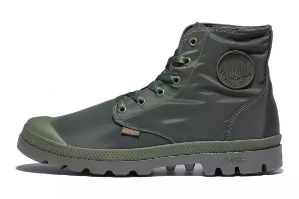 「PALLADIUMのパドルプラスとパラボスプラス、仕事に履いていくならどっち？ 快適さとファッション性を徹底比較」の画像