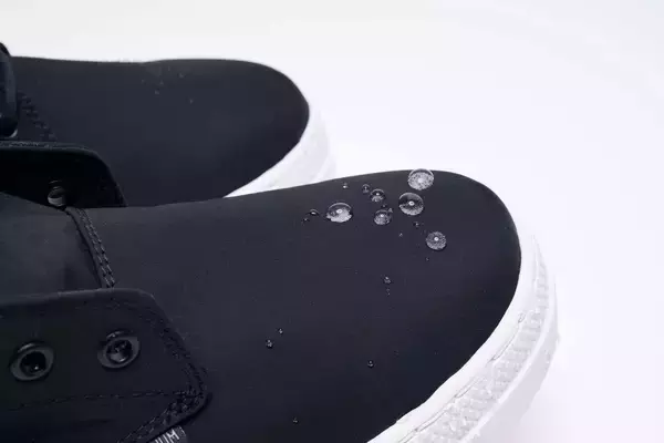 「PALLADIUMのパドルプラスとパラボスプラス、仕事に履いていくならどっち？ 快適さとファッション性を徹底比較」の画像