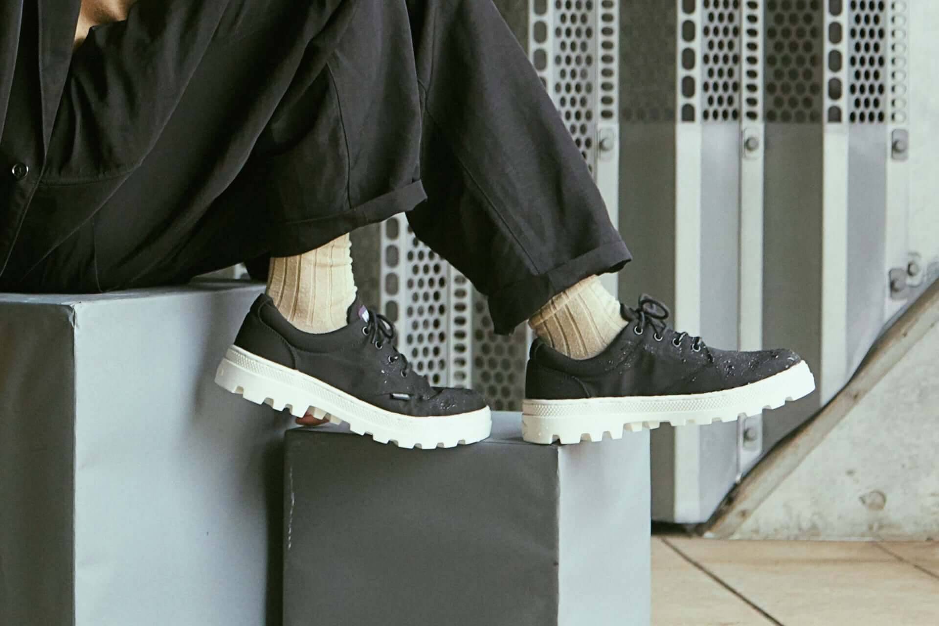 PALLADIUMのパドルプラスとパラボスプラス、仕事に履いていくならどっち？ 快適さとファッション性を徹底比較