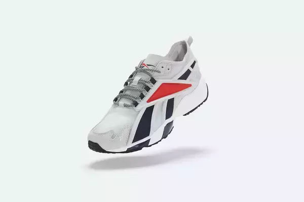 「昨年即完売となったリーボック「INTERVAL」復刻版の2020年秋冬モデルが発売決定！日本限定カラーも登場」の画像