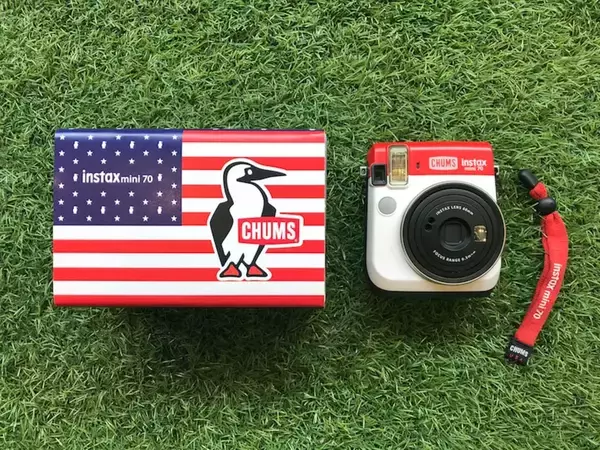 「CHUMS仕様の完売コラボチェキが当たる！チェキとCHUMSの連動プレゼントキャンペーンがInstagramとTwitterで実施」の画像