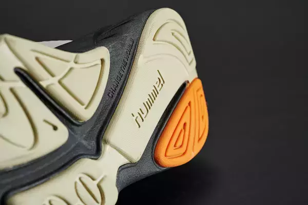 「HUMMEL HIVEとASTRID ANDERSENのコラボスニーカーが東京・上野のmita sneakers限定で発売！」の画像