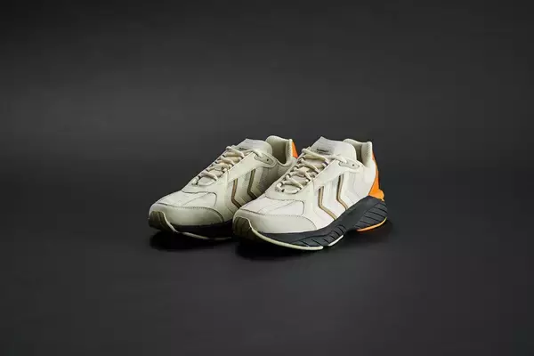 「HUMMEL HIVEとASTRID ANDERSENのコラボスニーカーが東京・上野のmita sneakers限定で発売！」の画像