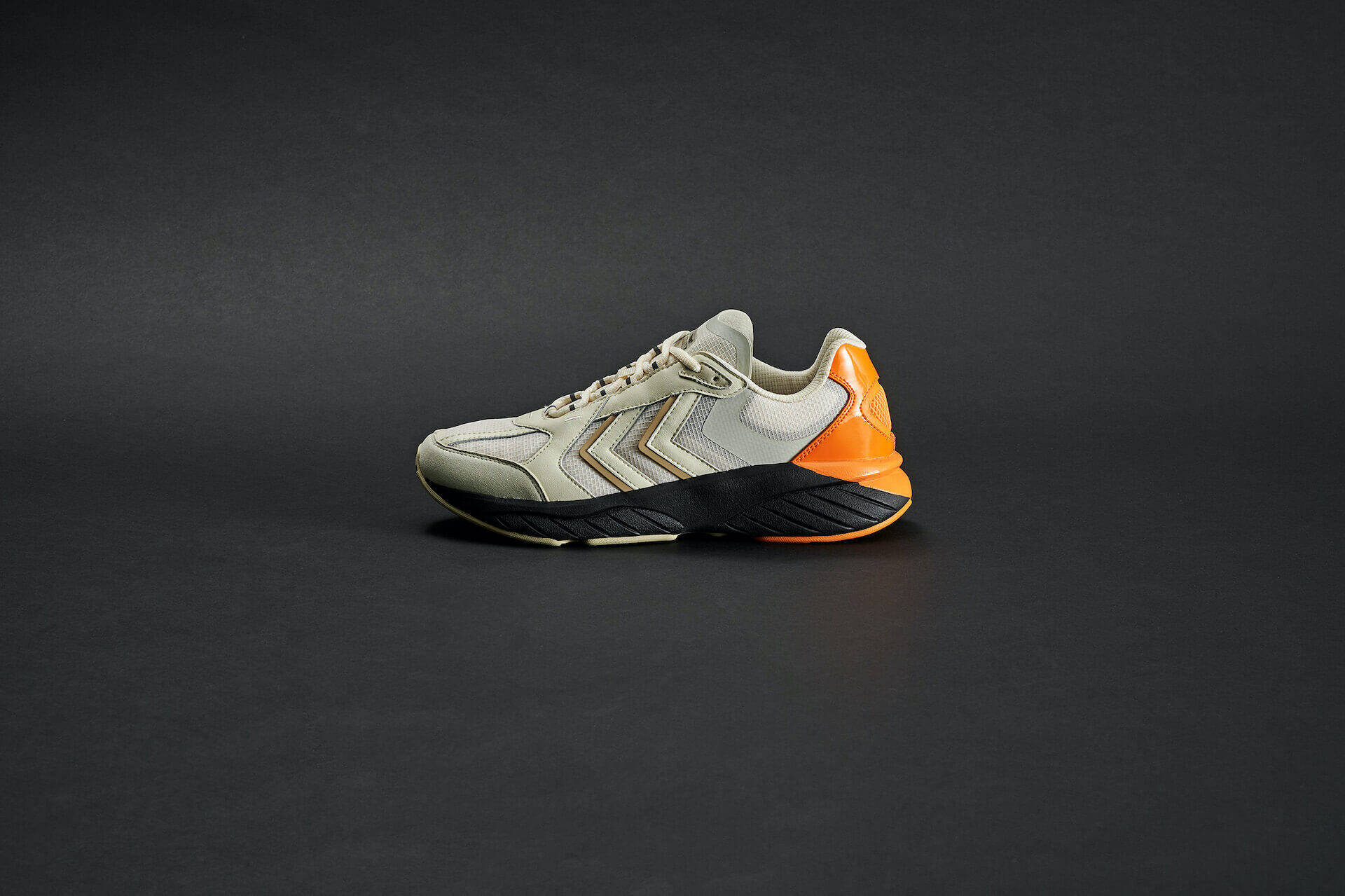 HUMMEL HIVEとASTRID ANDERSENのコラボスニーカーが東京・上野のmita sneakers限定で発売！