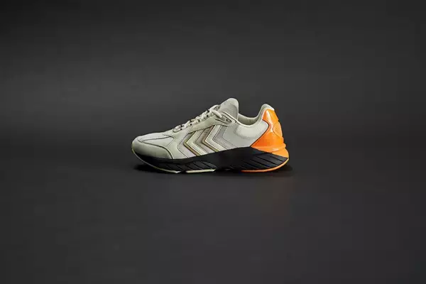 「HUMMEL HIVEとASTRID ANDERSENのコラボスニーカーが東京・上野のmita sneakers限定で発売！」の画像