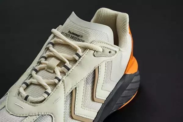 「HUMMEL HIVEとASTRID ANDERSENのコラボスニーカーが東京・上野のmita sneakers限定で発売！」の画像