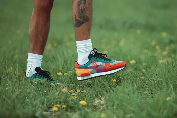 「プーマとTHE HUNDREDSのコラボコレクション第2弾！サスティナブル＆高機能なシューズ、アパレル、アクセサリーが続々登場」の画像