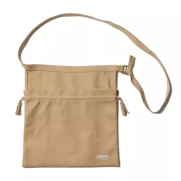 「gravisとplain-meのコラボコレクション「Back to the 90S」が発売決定！ローファー『CUDJICK』やミリタリーシャツ、ベストなど多数展開」の画像