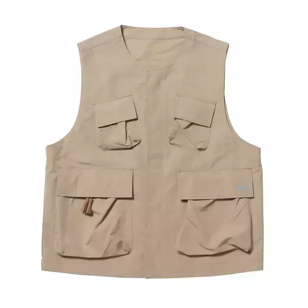 「gravisとplain-meのコラボコレクション「Back to the 90S」が発売決定！ローファー『CUDJICK』やミリタリーシャツ、ベストなど多数展開」の画像