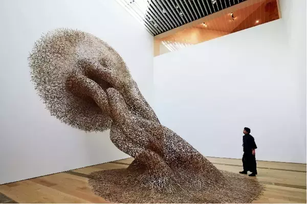 美術工芸家・四代田辺竹雲斎の展覧会＜CHIKUUNSAI IV ∞＞が銀座 蔦屋書店「GINZA ATRIUM」にて開幕！巨大インスタレーションの公開制作も実施