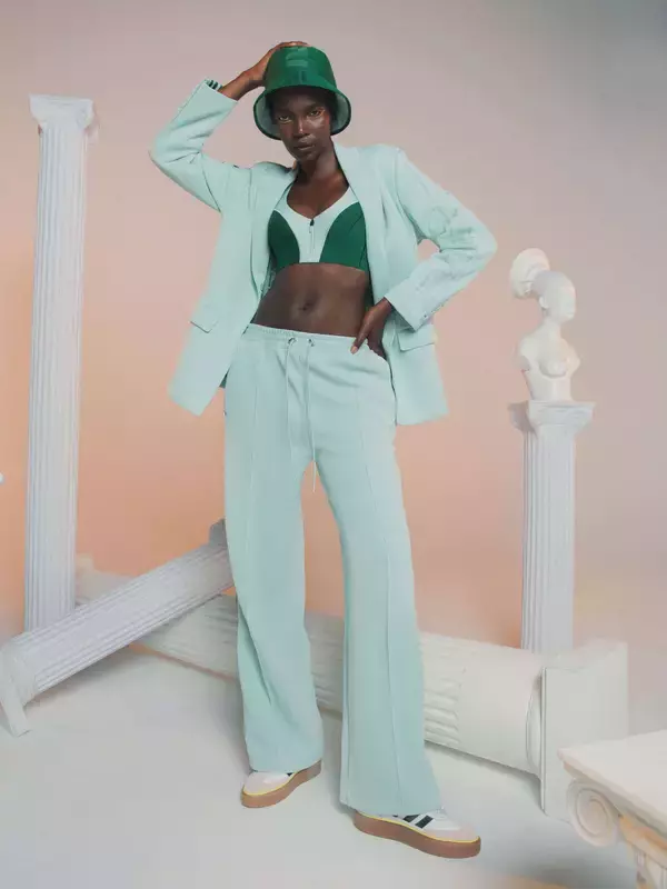 「Beyoncéとadidas Originalsのコラボコレクション第2弾が登場！スポーツシーンにも最適なアパレル、フットウェアが多数展開」の画像