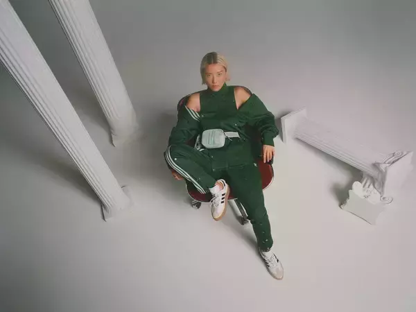 「Beyoncéとadidas Originalsのコラボコレクション第2弾が登場！スポーツシーンにも最適なアパレル、フットウェアが多数展開」の画像