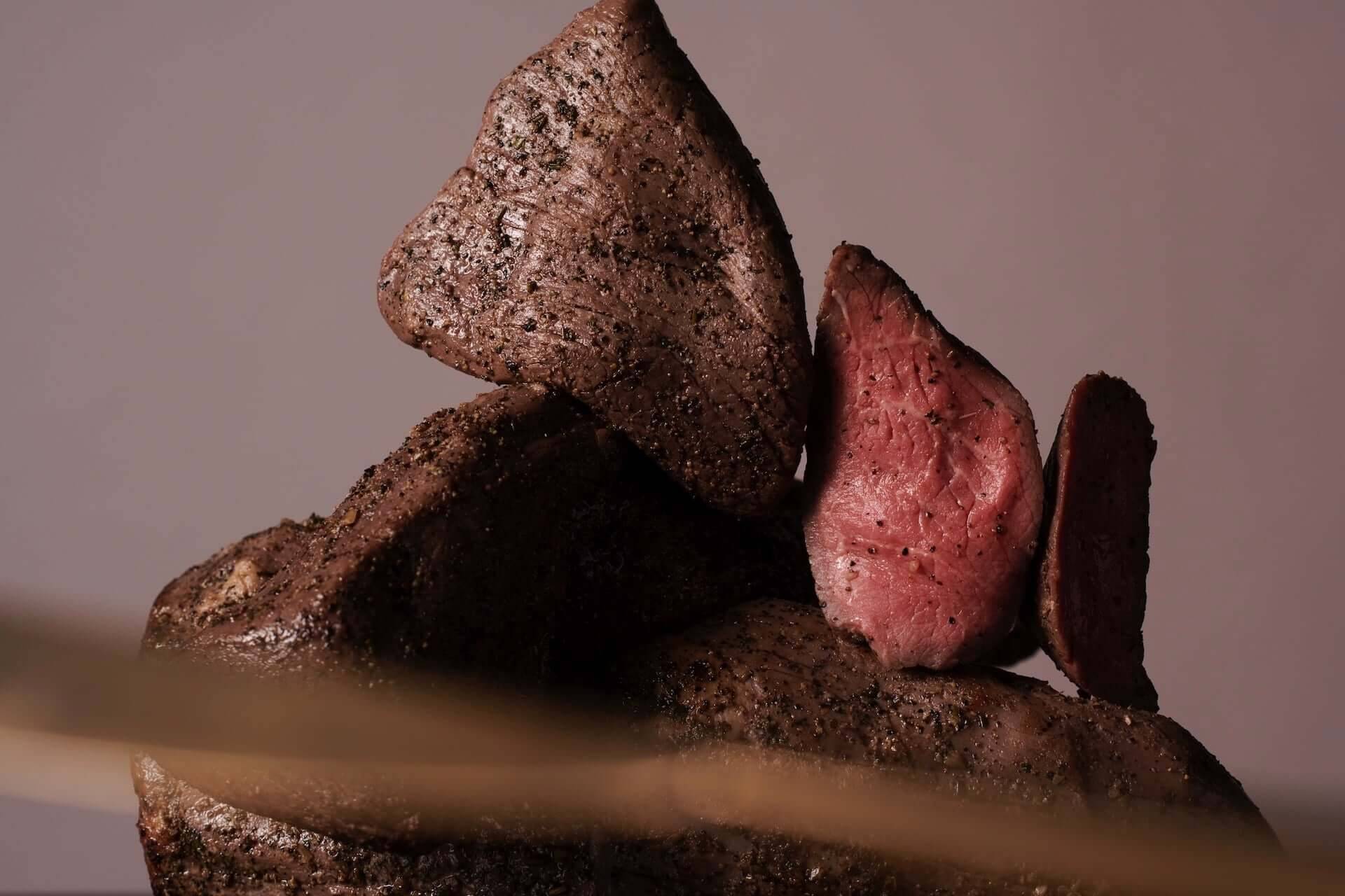 ローストビーフに特化したD2Cブランド「THE ROAST BEEF」が誕生！ホームパーティーに最適なレシピ動画も配信