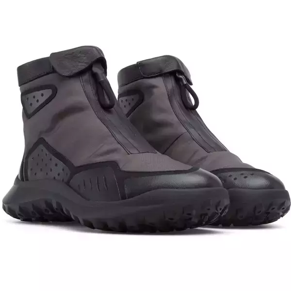 「CAMPERからGORE-TEX SURROUND搭載のハイブリッドスニーカー「サーキュラー」秋冬モデルが登場！防水・透湿性に優れたモデル」の画像