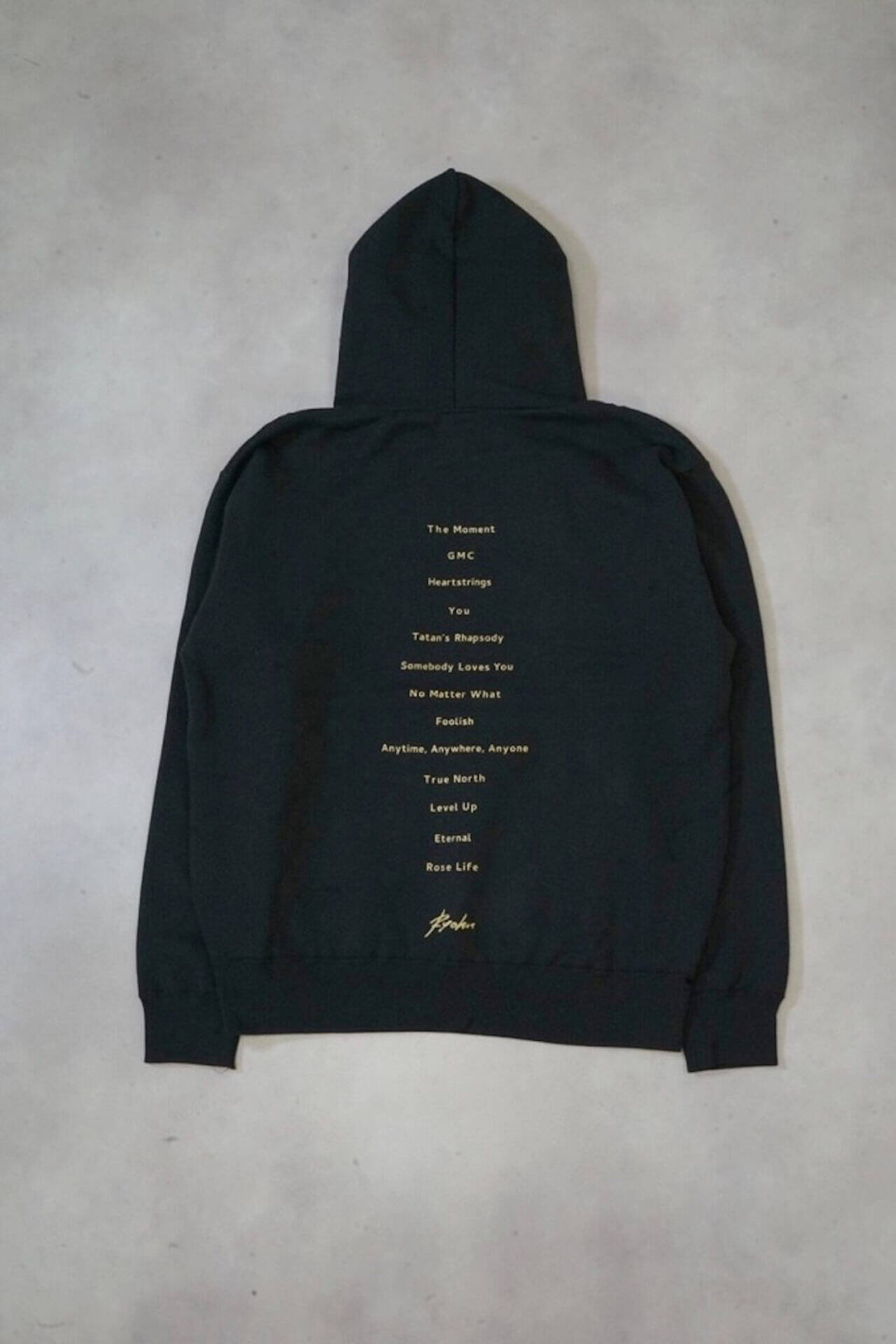 Ryohuの1st Album『DEBUT』リリースを記念したポップアップが開催決定！オカモトレイジリミックス曲付属のフーディーが登場