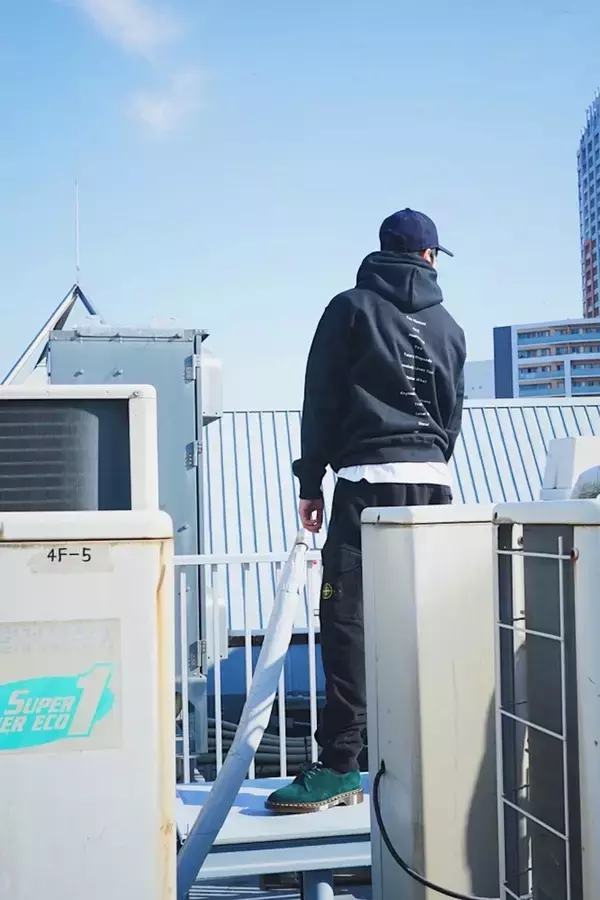 「Ryohuの1st Album『DEBUT』リリースを記念したポップアップが開催決定！オカモトレイジリミックス曲付属のフーディーが登場」の画像