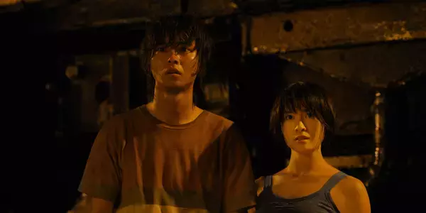 「山崎賢人＆土屋太鳳W主演のNetflixオリジナルシリーズ『今際の国のアリス』が本日より配信開始！土屋太鳳がアクションシーンに挑む本編映像も解禁」の画像