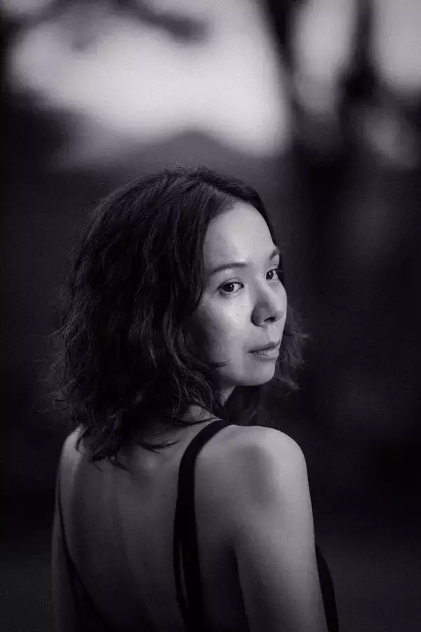 「Kan Sanoとのコラボでも話題の児玉奈央が初の弾き語りアルバム『Revelation』をリリース｜新曲や金延幸子「時にまかせて」カバー収録、レコーディング＆ミックスは内田直之」の画像