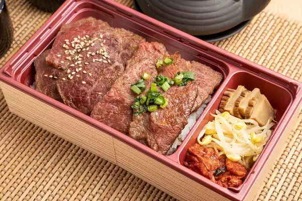 「最高級の黒毛和牛“田村牛”を使用した焼肉弁当が錦糸町の焼肉店「錦糸町焼肉 才色兼備」で販売開始！コンセプトは“旅館”」の画像