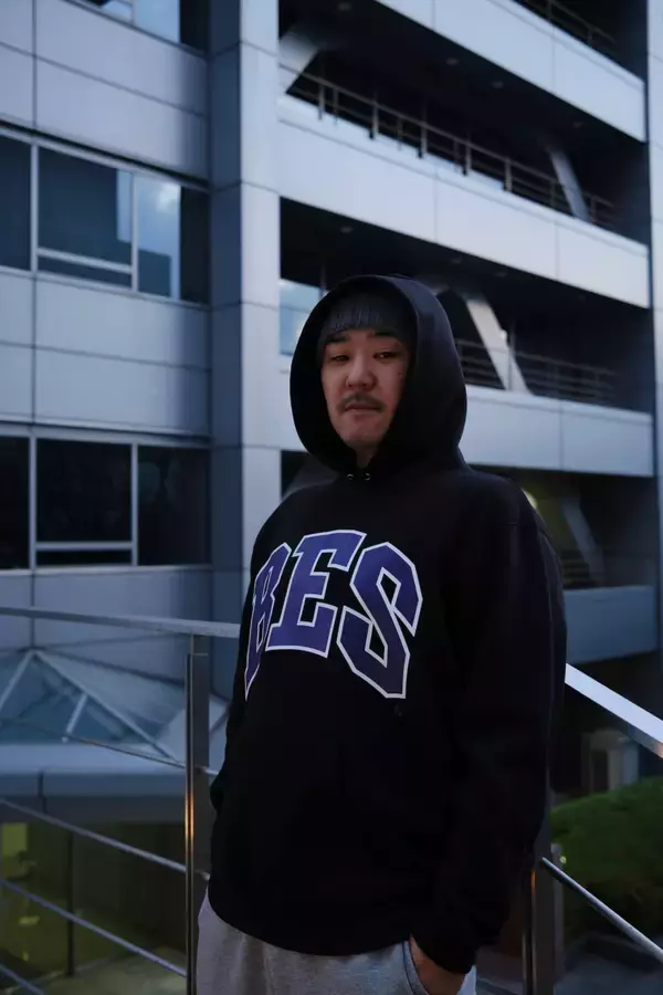 「I-DeAとのミックス『BES ILL LOUNGE Part 3』も話題のBESのパーカーが完全限定生産で販売決定！BIM、I-DeAが担当するルックも公開」の画像