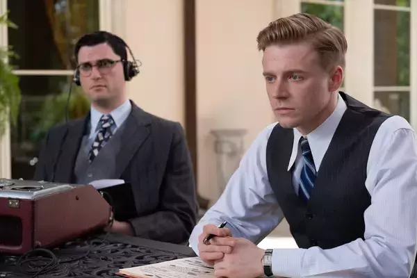 「晩年のアル・カポネを演じるトム・ハーディの魅力に迫る！『カポネ』の新場面写真＆特別エピソードが到着」の画像