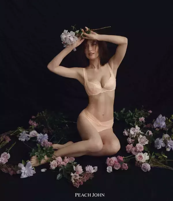 「熊田曜子が圧倒的な肉体美で魅せる！ピーチ・ジョンの人気コンテンツ「美胸JOURNAL」第3弾に登場」の画像