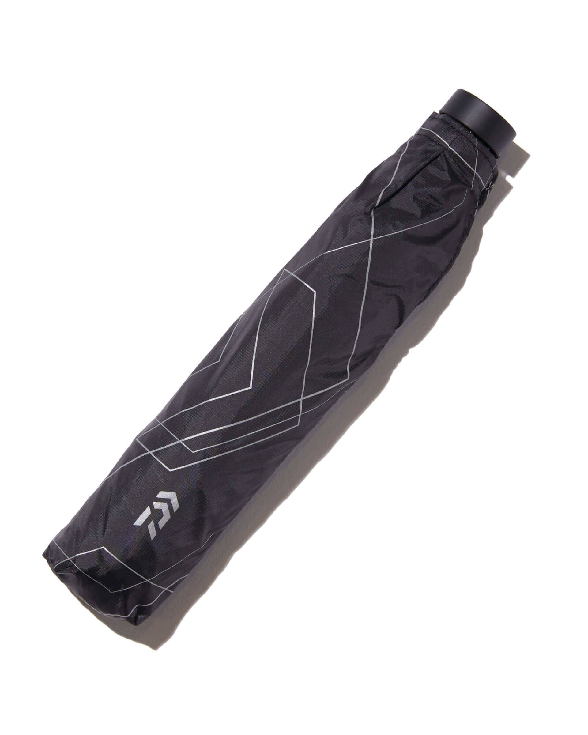 佐藤可士和展 開催記念アイテムがdaiwa D Vecから発売 釣り中に最適な軽量折りたたみ傘 ウィンドジャケット ネックバックが登場 21年2月3日 エキサイトニュース