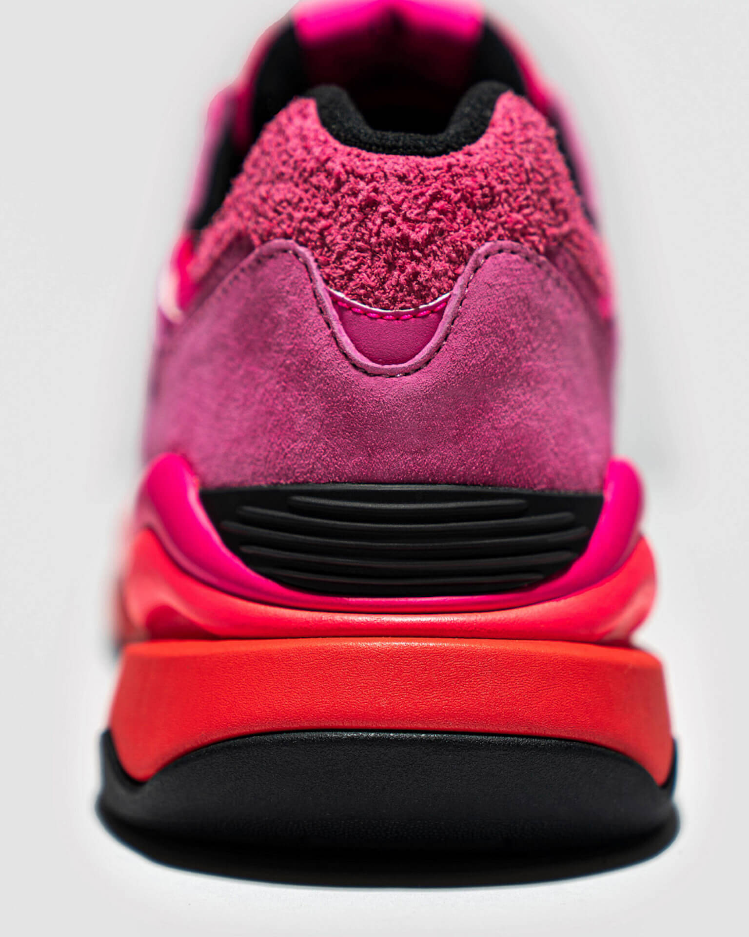 ニューバランスからショッキングピンクの 57 40 が登場 574 のデザインを現代的に表現 21年2月5日 エキサイトニュース ニューバランスからショッキングピンクの 57 40 が登場 574 のデザインを現代的に表現 21年2月5日 エキサイトニュース