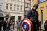 「『ファルコン＆ウィンター・ソルジャー』ついに最終章へ…波乱を予感させる最終予告編が解禁！」の画像4