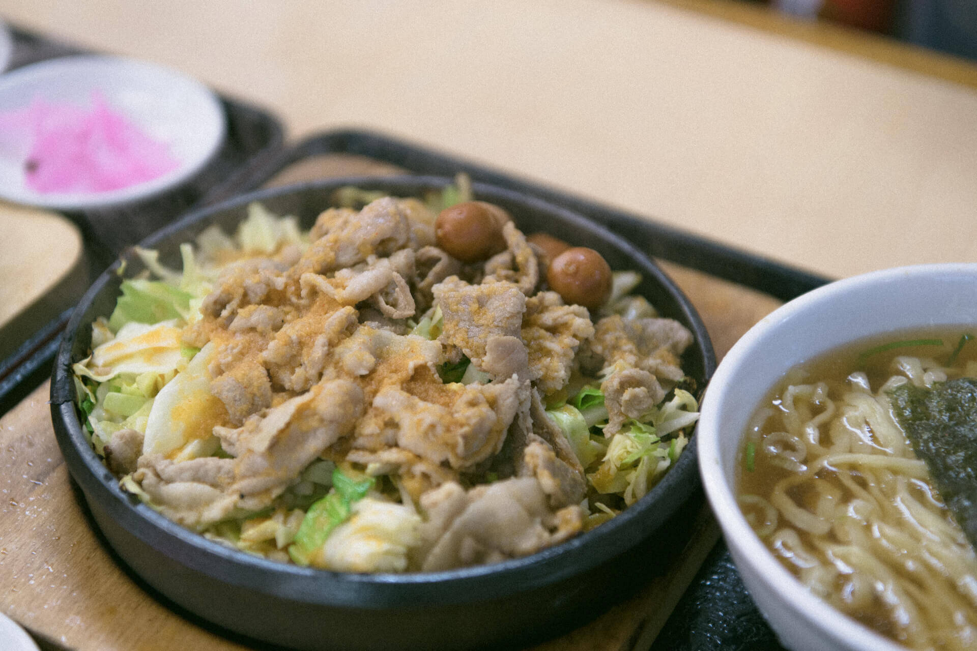 ZEN-LA-ROCKのブランド・NEMESと大盛軒がコラボ！3000円以上購入でオリジナルステッカーも