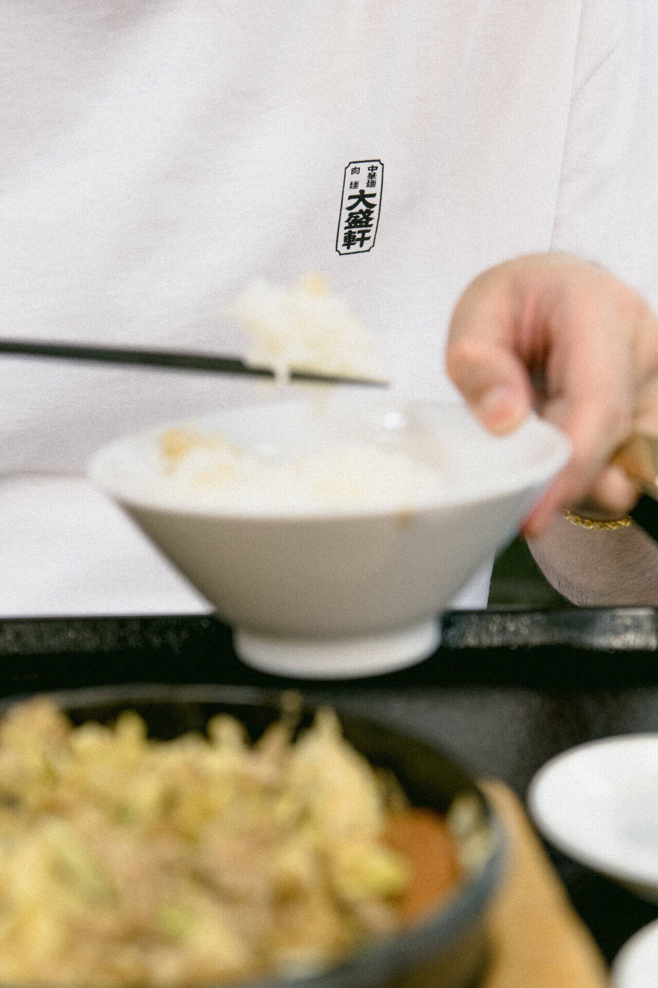 ZEN-LA-ROCKのブランド・NEMESと大盛軒がコラボ！3000円以上購入でオリジナルステッカーも