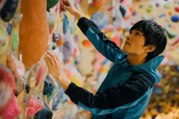 「王道アウトドア・ブランドのコロンビアが、WEBメディア『WITH OUTDOOR』をローンチ！」の画像