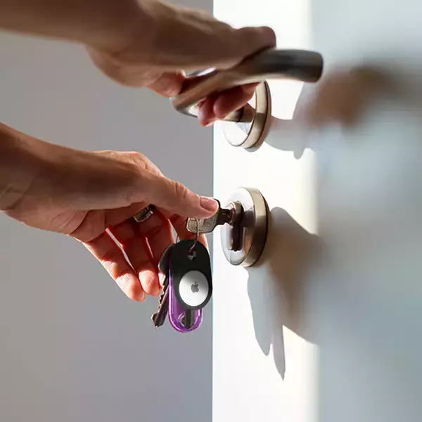 「スタイリッシュなAirTag専用ケース「ヴォールト」がCaseologyで販売中！米Amazonでカテゴリー1位に」の画像