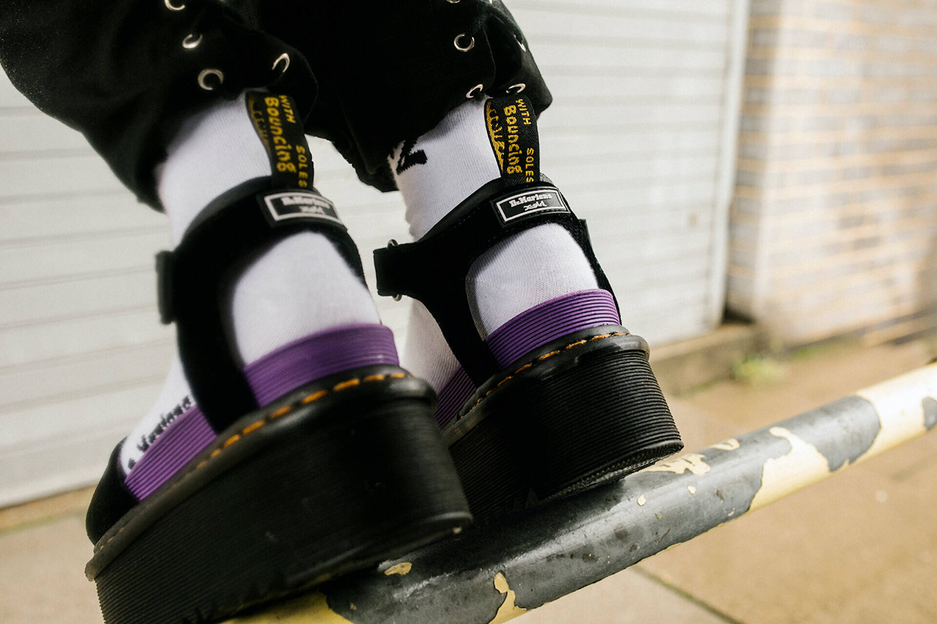 Dr.MartensとX-girlが2度目のコラボコレクションを発表！定番厚底  