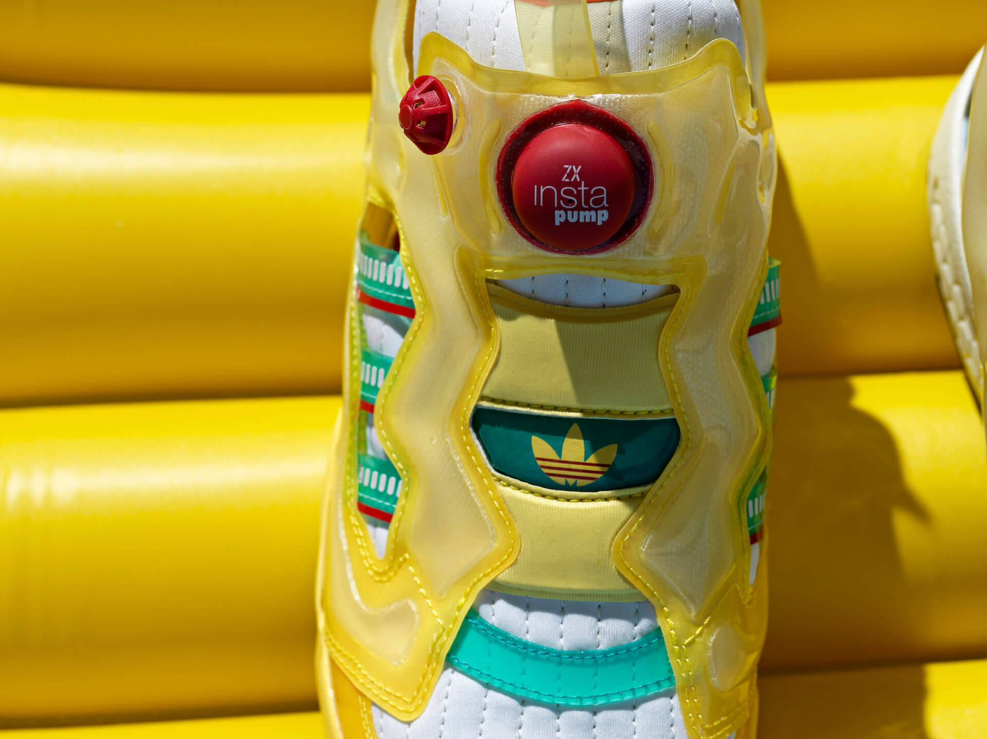 Adidas Originalsとreebokのコラボモデル Zx Fury に夏にぴったりの新色4色が登場 21年7月19日 エキサイトニュース